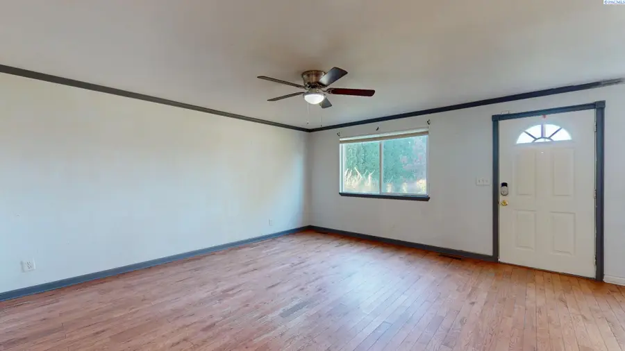 4610 Mallard Court, West Richland, WA 99353 - #2