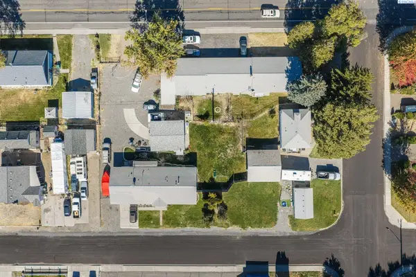 1616 W 4th Place, Kennewick, WA 99336