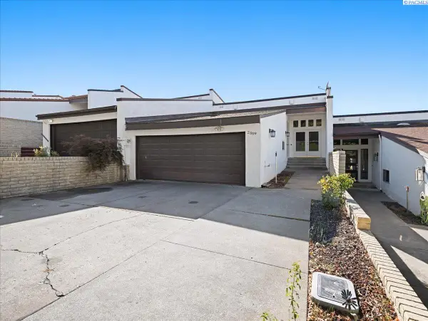 2009 Fairway Dr, Richland, WA 99352