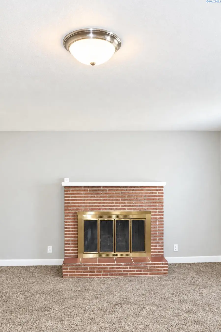 1315 W Kennewick Ave, Kennewick, WA 99336 - #2