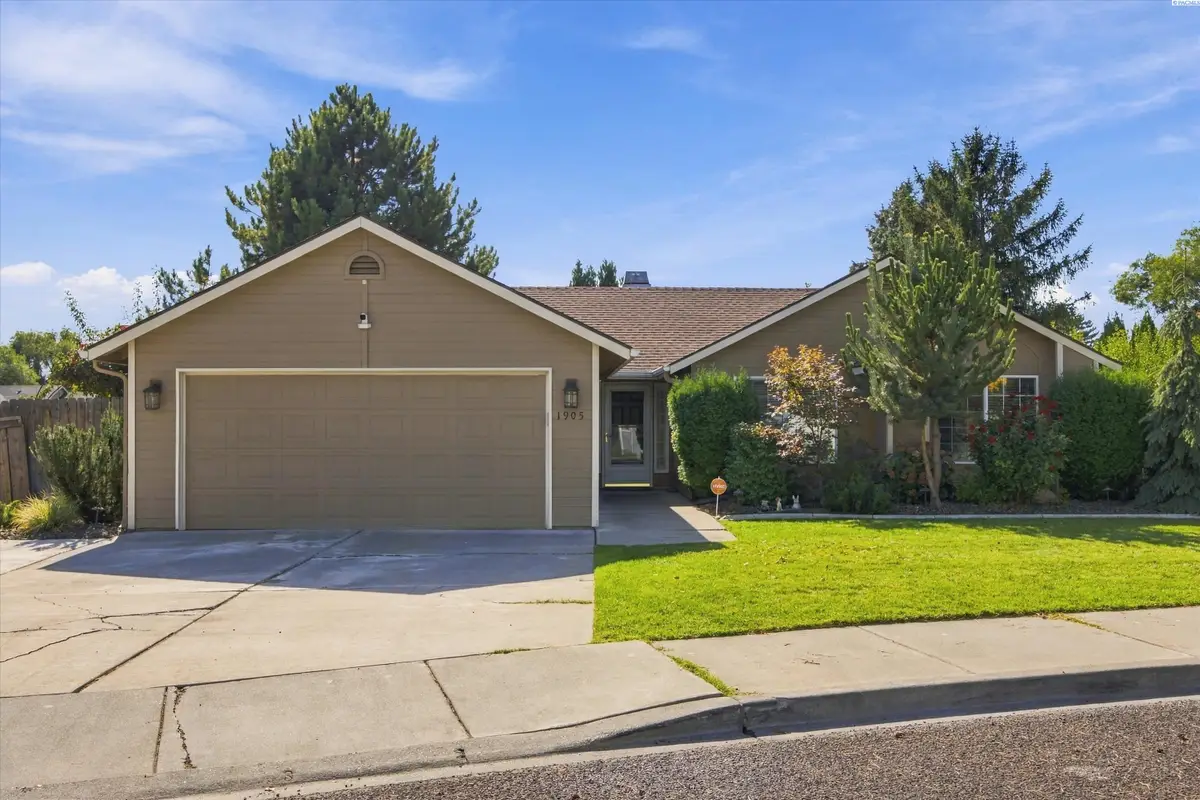 1905 W 24th Ave, Kennewick, WA 99337 - #1