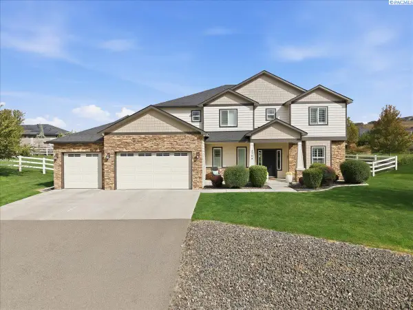 3704 N Levi Ct., Kennewick, WA 99338