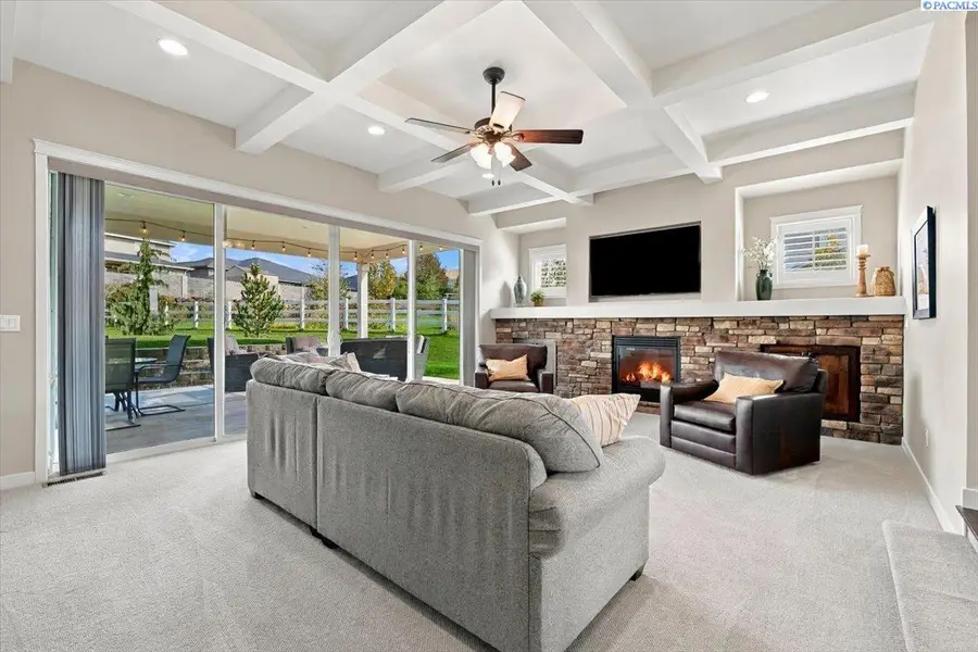 3704 N Levi Ct., Kennewick, WA 99338 - #3