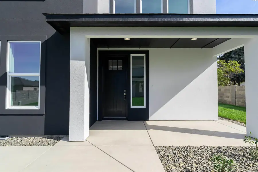 1056 N Grant Pl, Kennewick, WA 99336 - #2