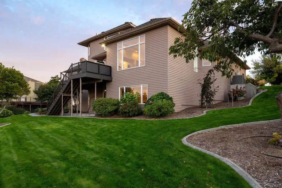 3902 W 43rd Ave, Kennewick, WA 99337 - #3
