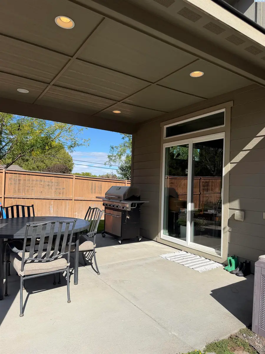 4504 S Underwood Pl., Kennewick, WA 99337 - #3