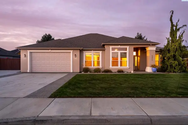 1711 Sunshine Ave, West Richland, WA 99353