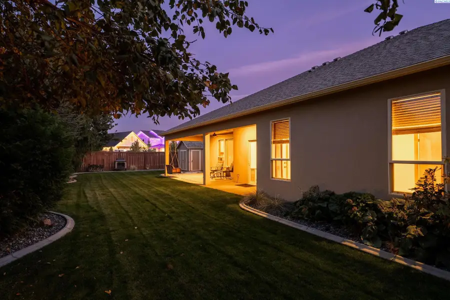 1711 Sunshine Ave, West Richland, WA 99353 - #3
