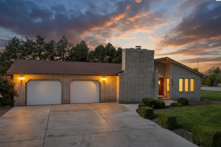 2610 S Vancouver St, Kennewick, WA 99337 - #3