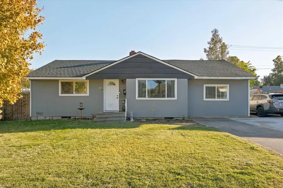 2101 W Kennewick Ave, Kennewick, WA 99336 - #2