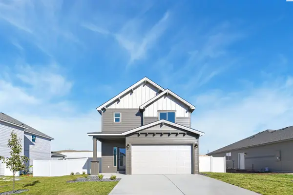 728 Honeylicious St., Richland, WA 99352