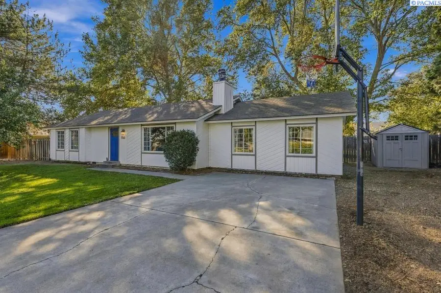 703 W 48th Ave, Kennewick, WA 99337 - #2