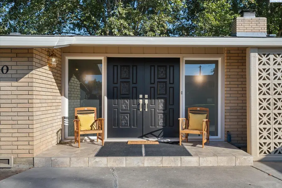 120 W 31st Ave, Kennewick, WA 99337 - #2
