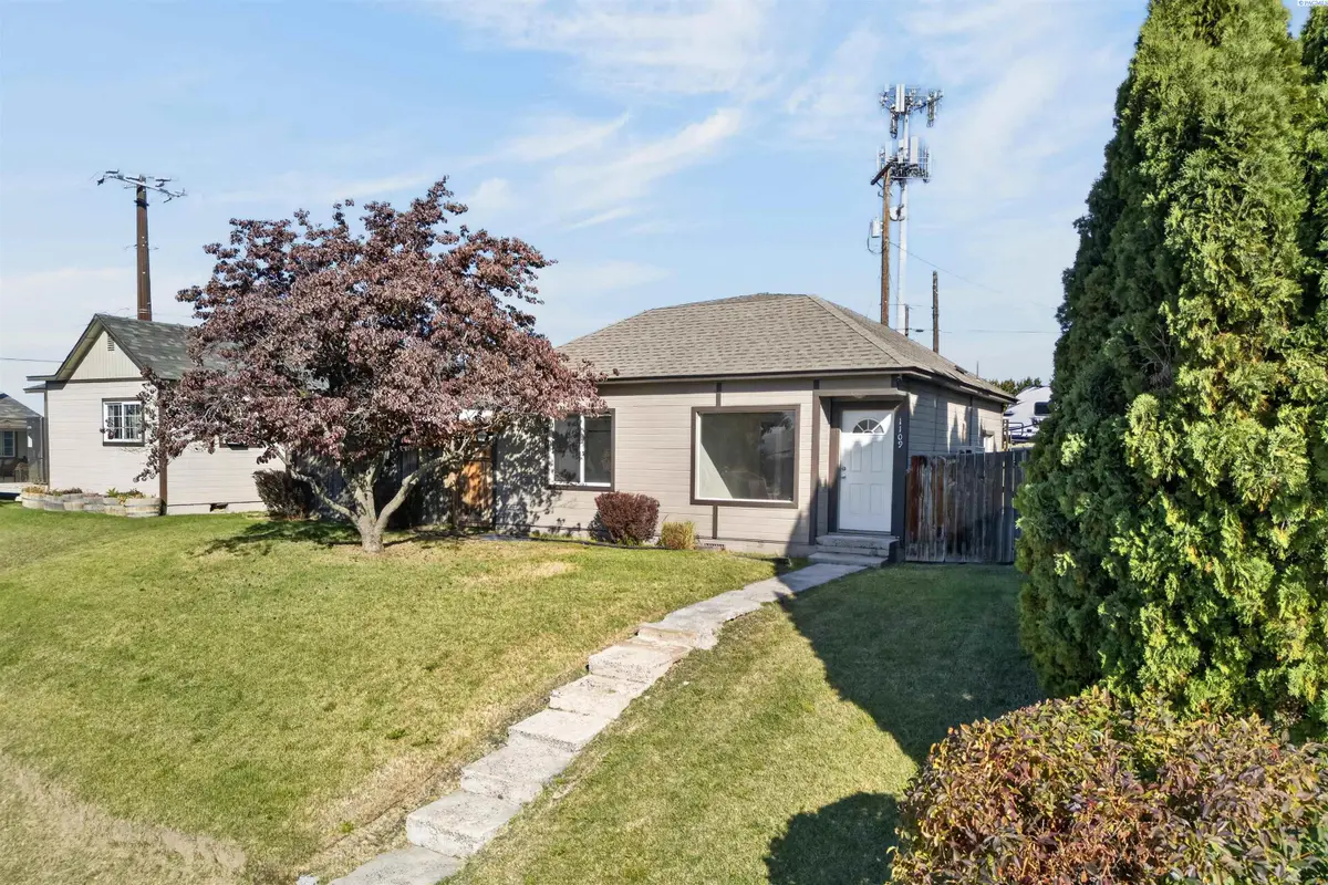 1109 Pollock Ave, Zillah, WA 98953 - #1