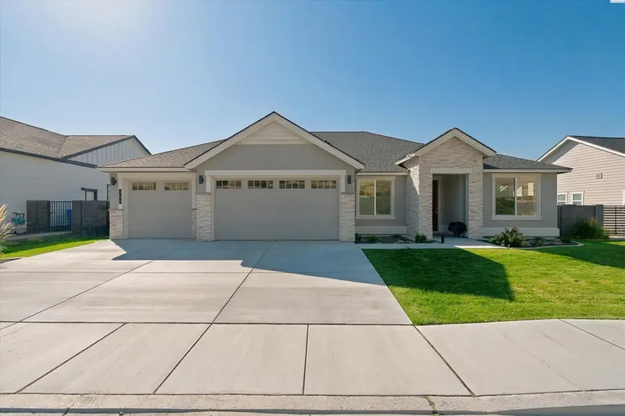 383 Ventus St, Richland, WA 99352 - #3
