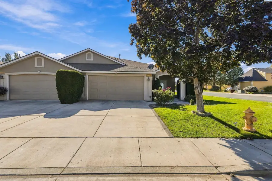 3597 Waterford St, Richland, WA 99352 - #2