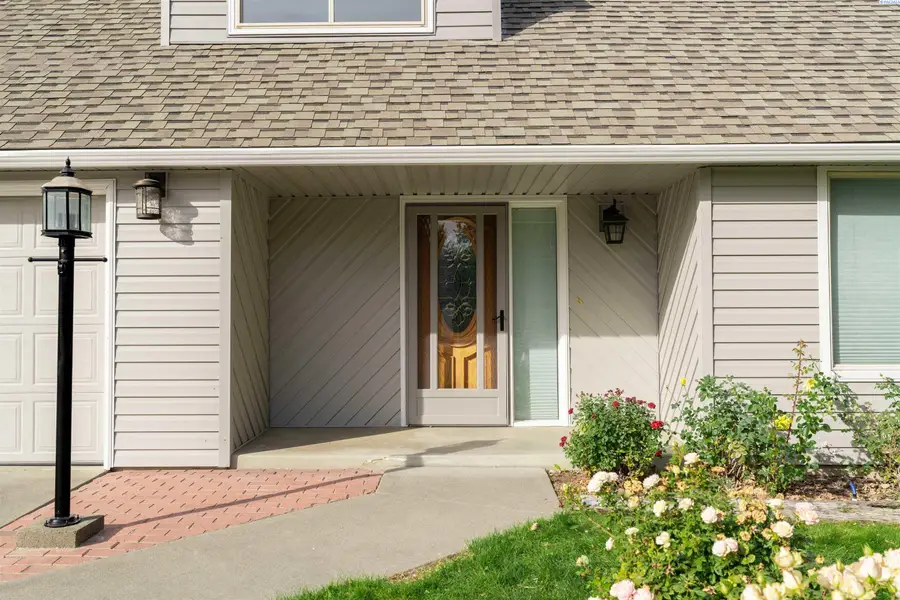 908 S Wilson Ct, Kennewick, WA 99336 - #3