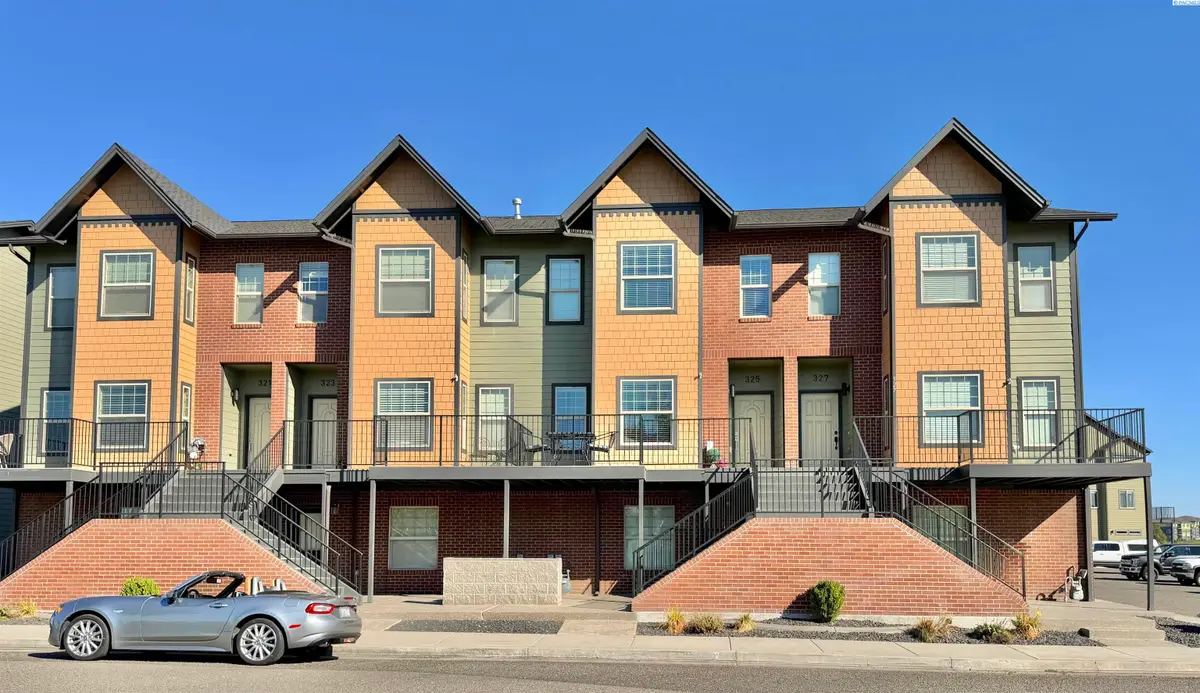 325 Columbia Point Dr, Richland, WA 99352 - #1
