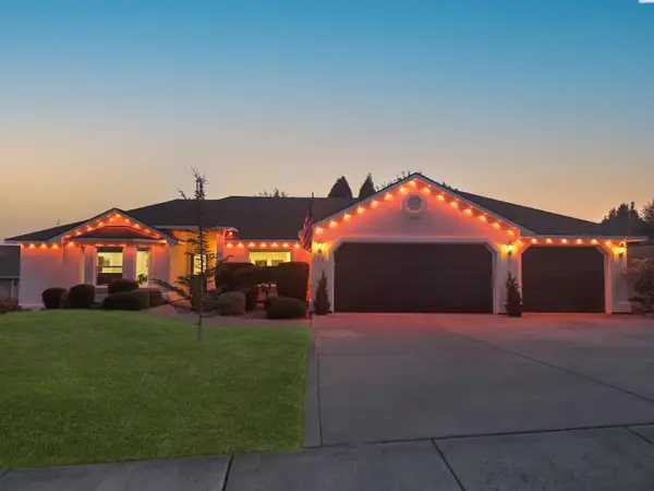 227 Bear Drive, Richland, WA 99352