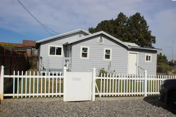 130802 W Johnson Road, Prosser, WA 99350