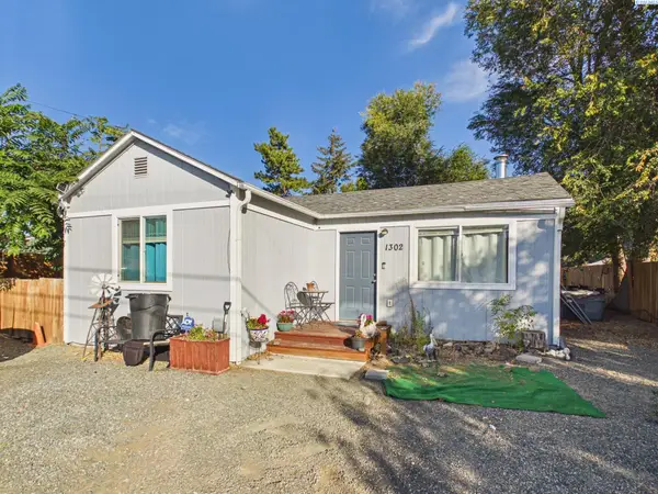 1302 Arkansas Ave, Tieton, WA 98947