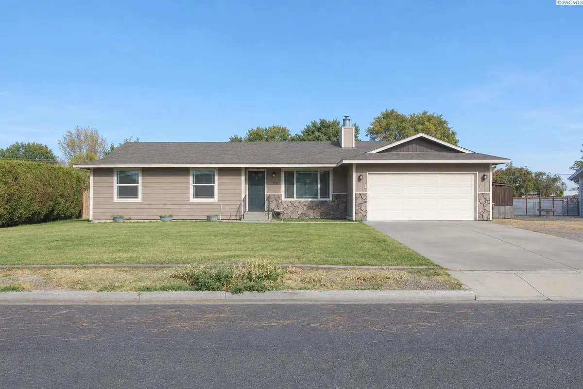 706 W 45th Place, Kennewick, WA 99337 - #1