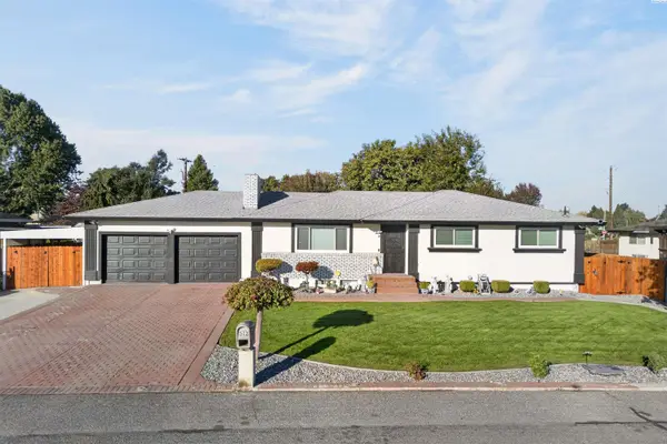 512 Road 35, Pasco, WA 99301
