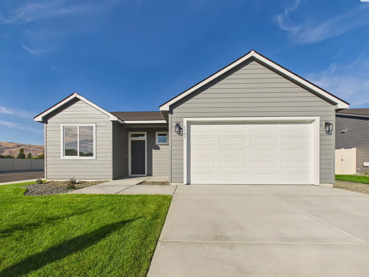 1301 18th St., Benton City, WA 99320 - #1