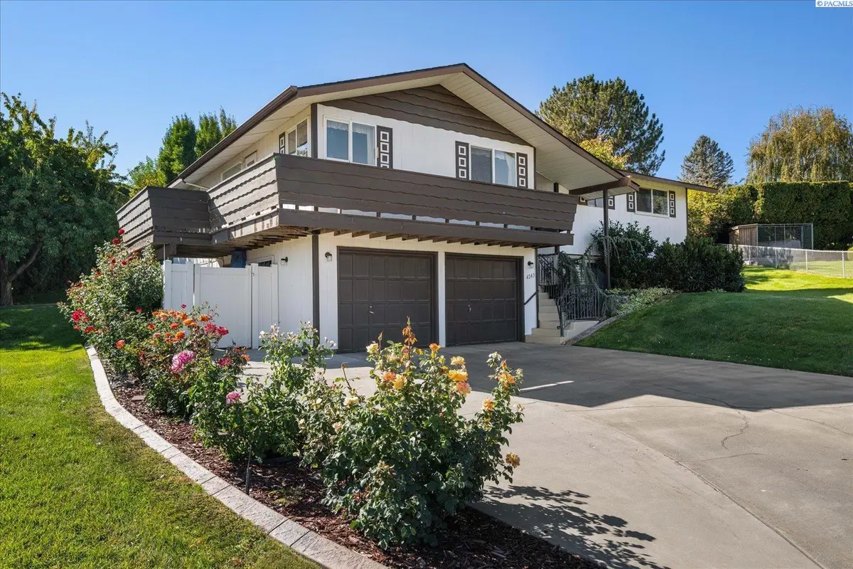 4243 King Dr, West Richland, WA 99353 - #1
