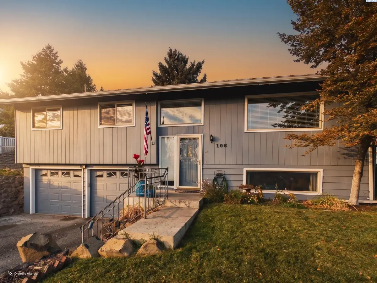 106 N 12th St, Selah, WA 98942 - #1