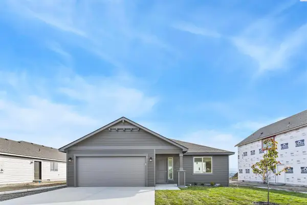 757 Honeylicious St, Richland, WA 99352