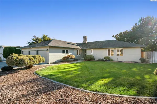 2925 S Ledbetter Pl, Kennewick, WA 99337