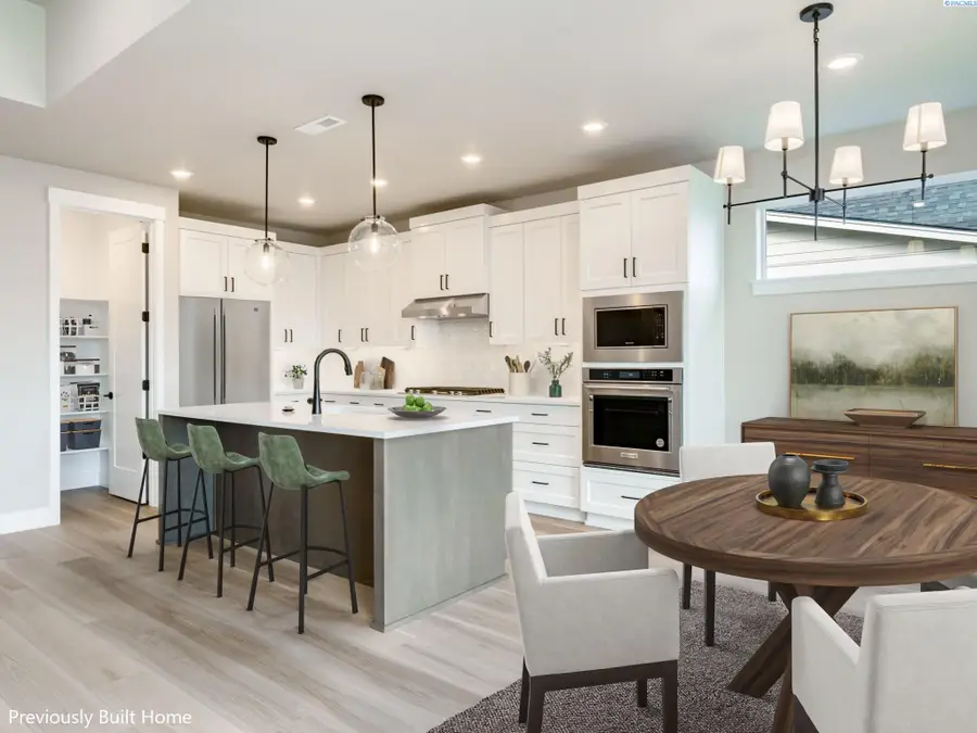 12010 Buckingham Dr., Pasco, WA 99301 - #3