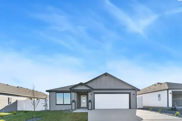5808 Redtail Dr, Pasco, WA 99301