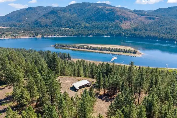 3632 Critter Way, Kettle Falls, WA 99141