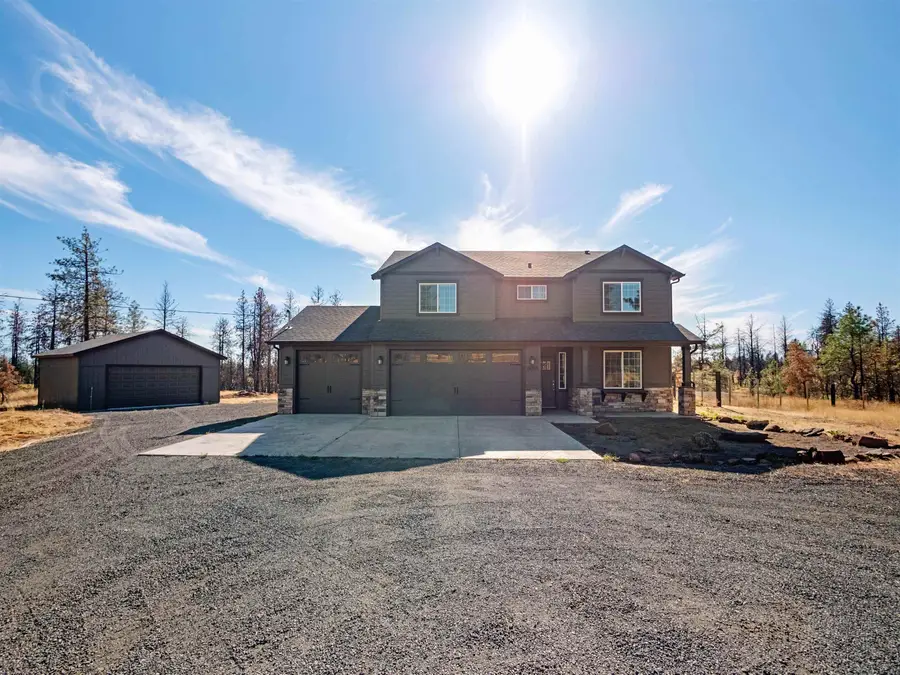 18215 W Genni Rock Ln, Medical Lake, WA 99022 - Image #2