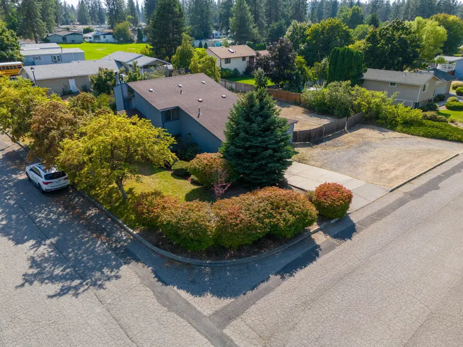 3510 E Pineglen Ave, Mead, WA 99021 - Image #2