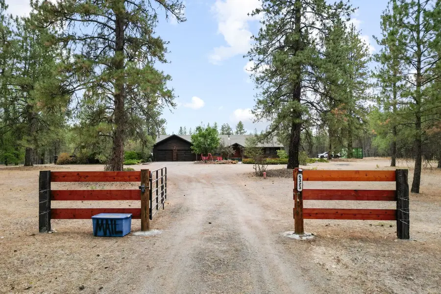 5323 E Quail Ln, Chattaroy, WA 99003 - #2