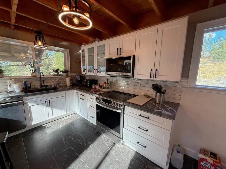 3226 Flyckt Rd, Chewelah, WA 99109 - Image #3