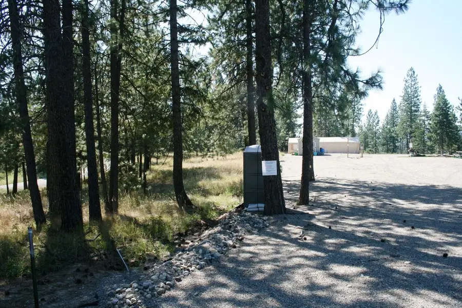 5203 Olinger Rd, Springdale, WA 99173 - Image #3