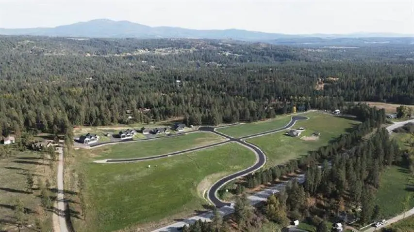 31912 N Zander Ln, Chattaroy, WA 99003 - Image #2