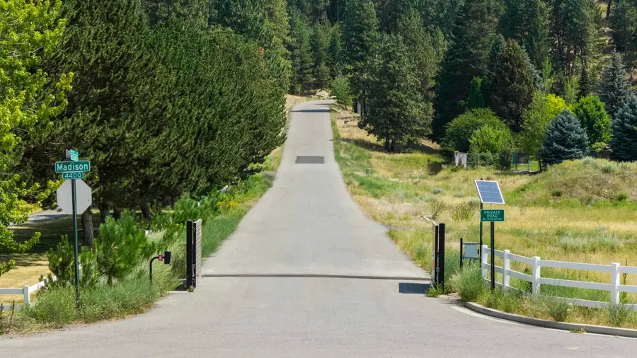 12539 E Chester Ridge Ln, Spokane, WA 99206 - Image #2