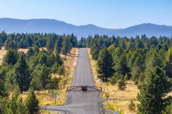 NKA W Slaton Ln, Deer Park, WA 99006