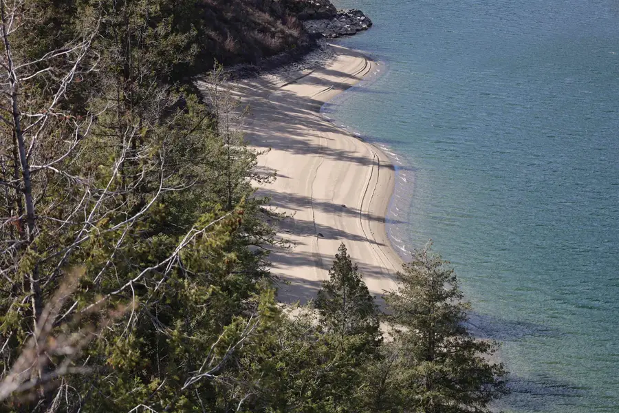 21155 Lake Roosevelt Dr E, Creston, WA 99117 - Image #3