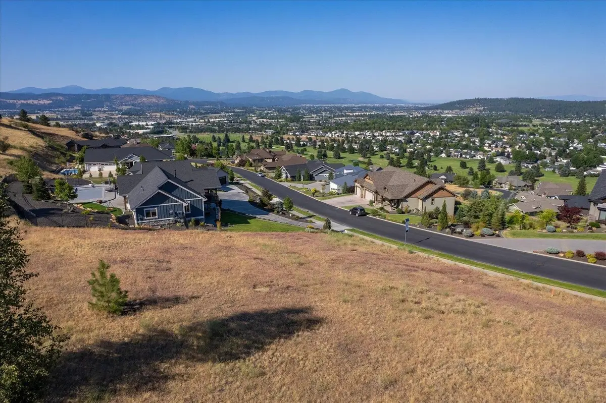 150 N Holiday Hills Dr, Liberty Lake, WA 99019 - Image #1