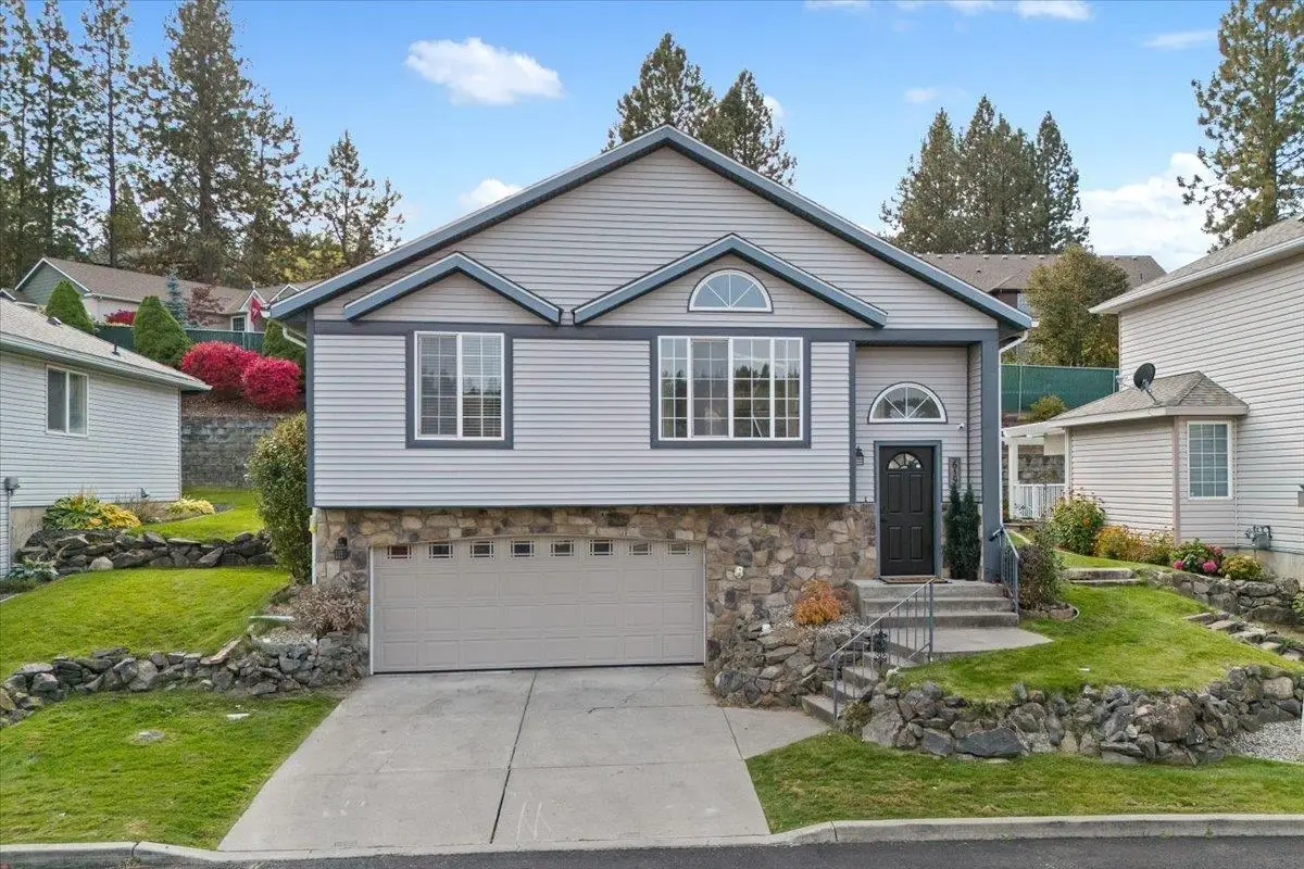 619 W Persimmon Ln, Spokane, WA 99224 - Image #1