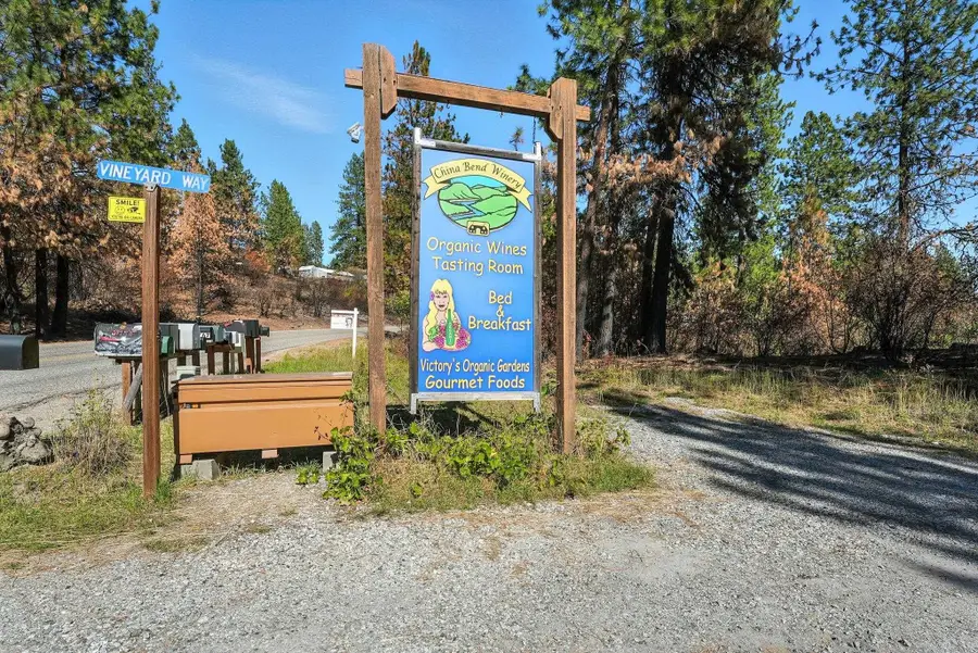 3752 Vineyard Way, Kettle Falls, WA 99141 - Image #2