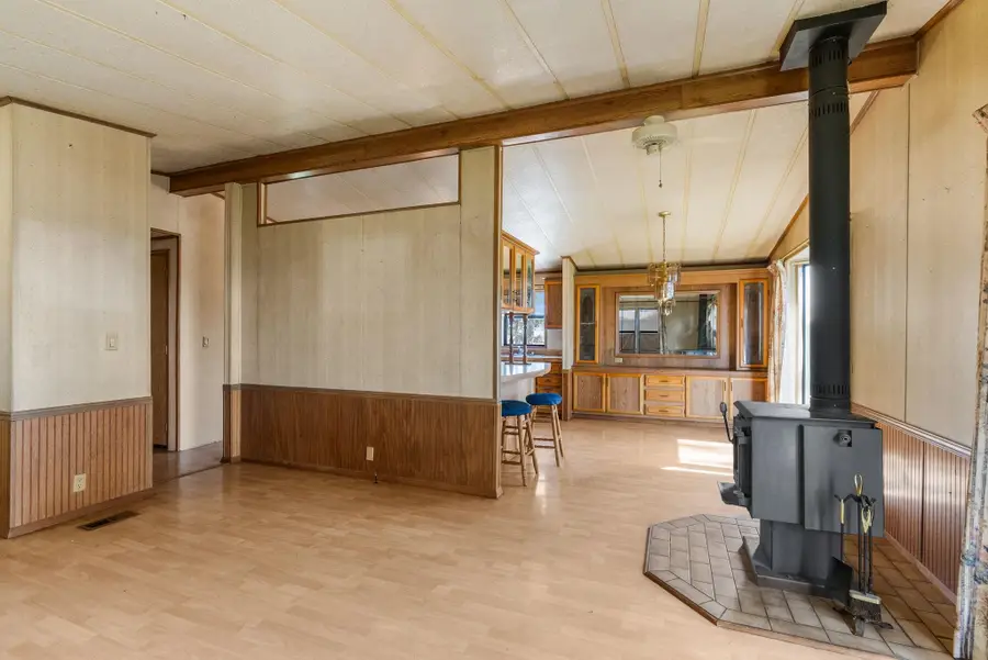 27220 N Milan Rd, Chattaroy, WA 99003 - Image #3