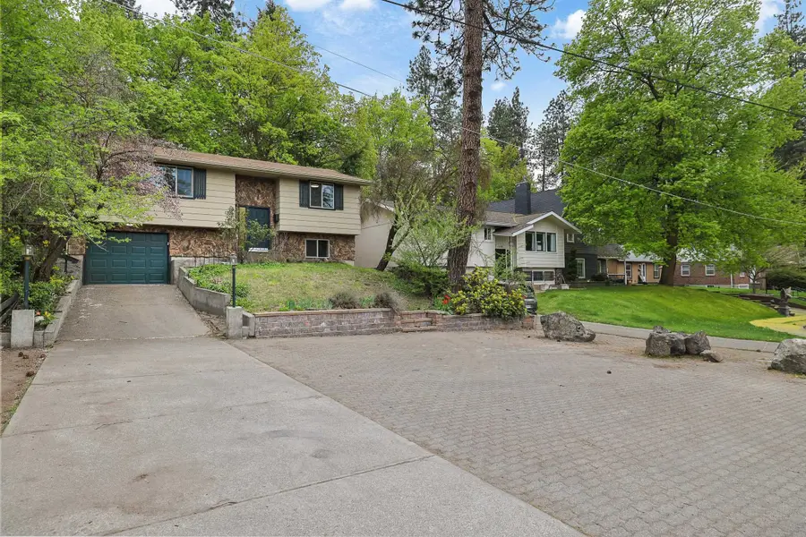 1306 E 18th Ave, Spokane, WA 99203 - Image #2