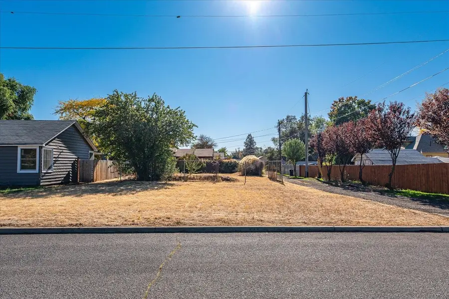 1222 E Marietta Ave, Spokane, WA 99207 - Image #2